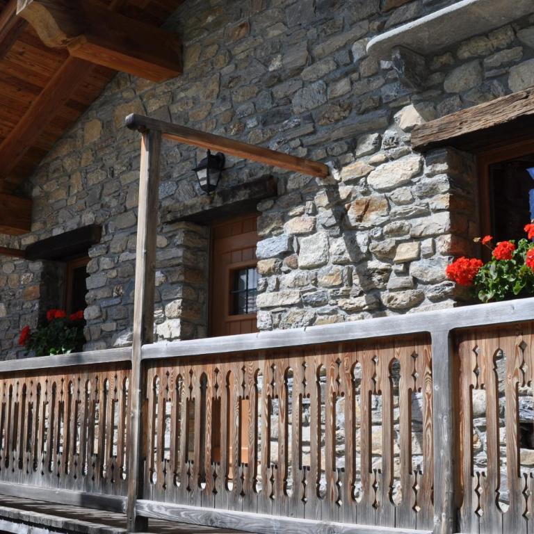 We are 4810 Chalet aux pieds du Mont-Blanc Mansarda - Appartement 2 Chambres - 3
