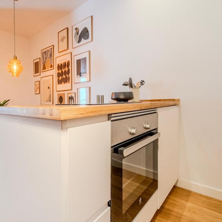 Moderno en Gran Vía con AC y WIFI para 4 huéspedes - One-Bedroom Apartment - 27