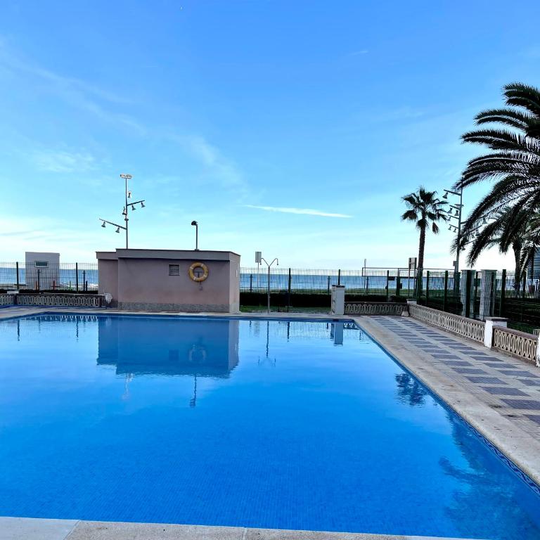 PINEDA y VISTAS PLAYA - Apartment with Sea View - 37