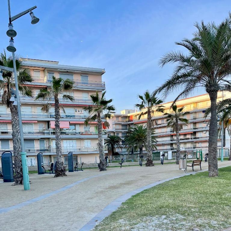 PINEDA y VISTAS PLAYA - Apartment with Sea View - 39