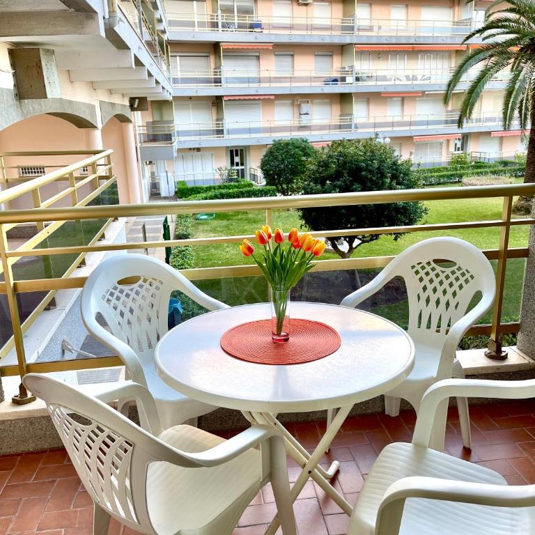 PINEDA y VISTAS PLAYA - Apartment with Sea View - 13