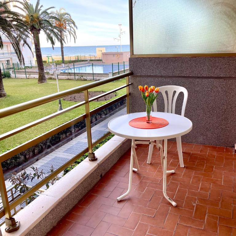 PINEDA y VISTAS PLAYA - Apartment with Sea View - 29