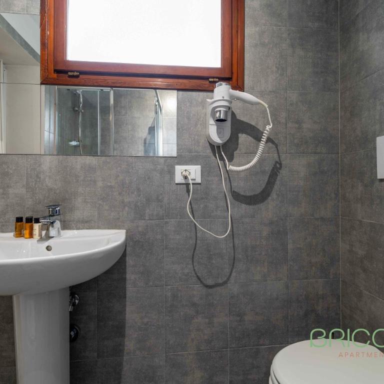 Biennale Ensuite Rooms By Bricola Apartments - Camera Matrimoniale Deluxe (2 Adulti + 1 Bambino) - 7