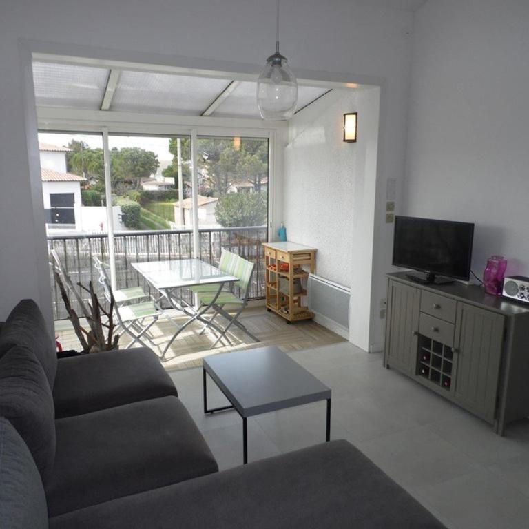 Studio mezzanine avec loggia, 4 couchages, parking privé - Estudio - 1