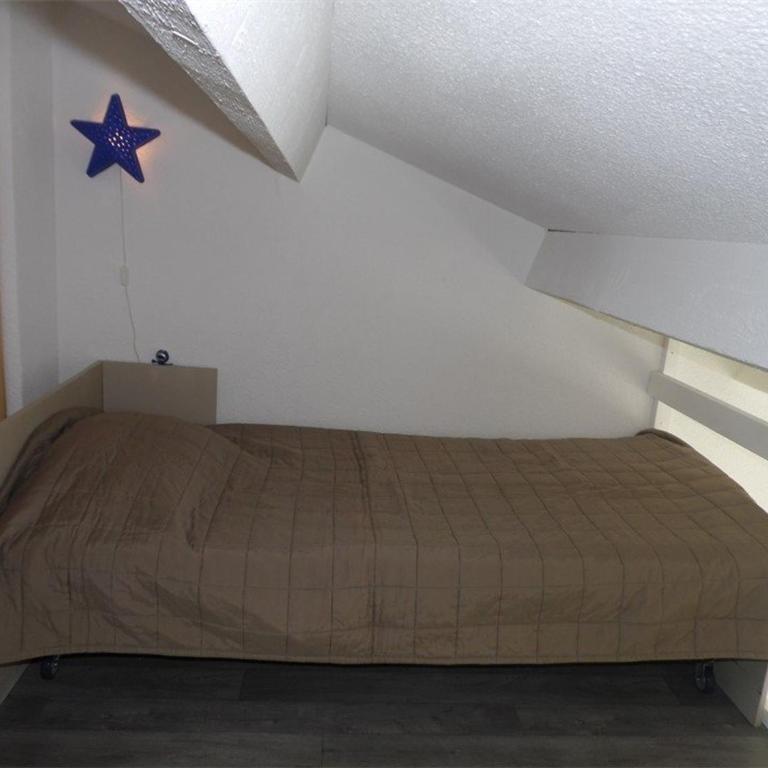 Studio mezzanine avec loggia, 4 couchages, parking privé - Estudio - 6