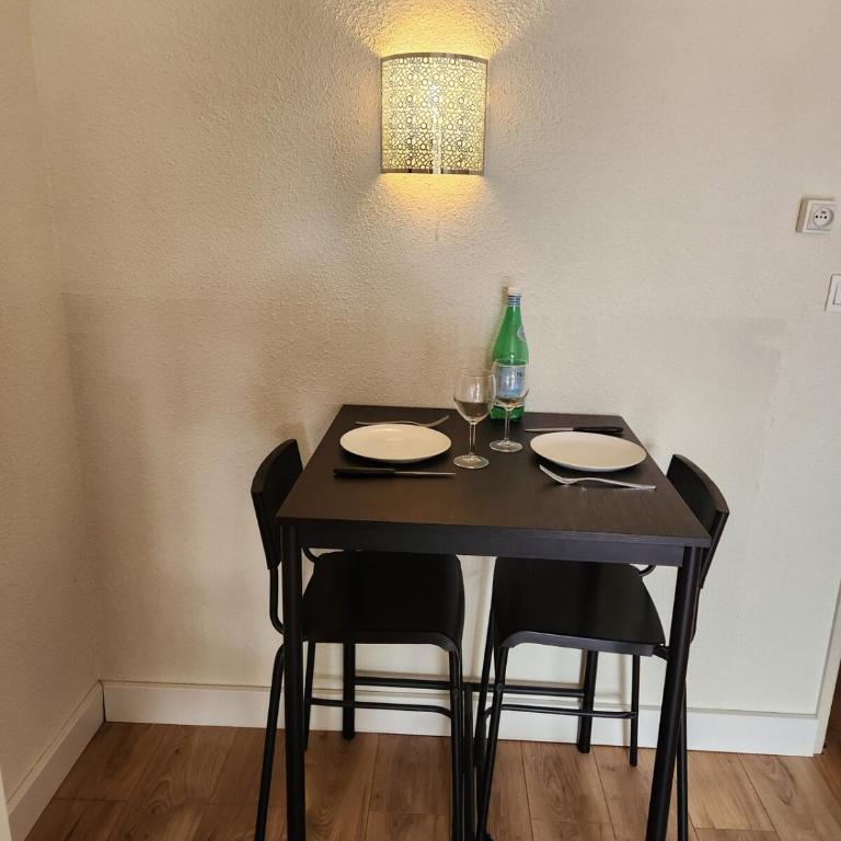 Studio, Hyères le Port - Appartement 1 Chambre - 9