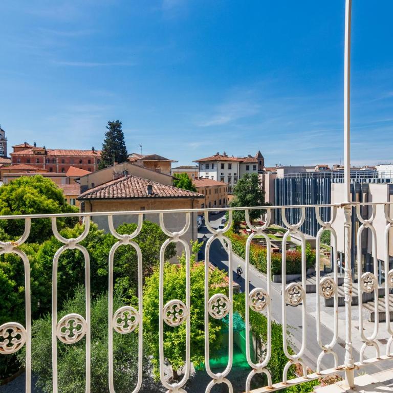 Hostly-San Giuseppe Luxury Apartment-By the Tower - Two-Bedroom Deluxe Apartment with Balcony - 5