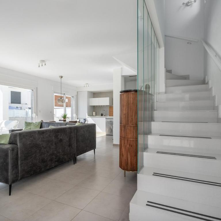 Luxury Casa Bos Palm Tree - Villa with Jacuzzi and Pool - Three-Bedroom Villa - 9