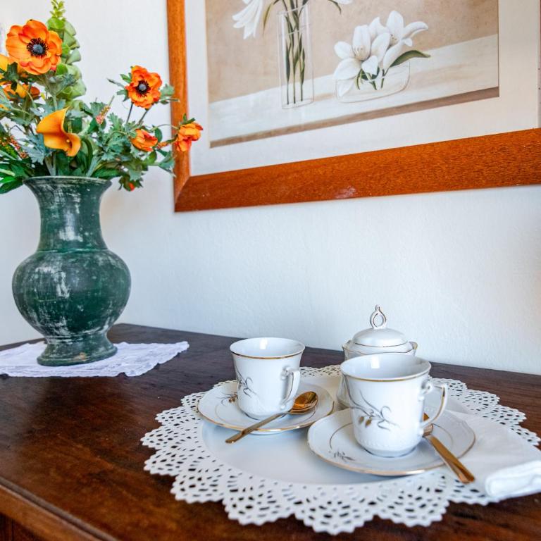 Hostly-San Giuseppe Luxury Apartment-By the Tower - Two-Bedroom Deluxe Apartment with Balcony - 18