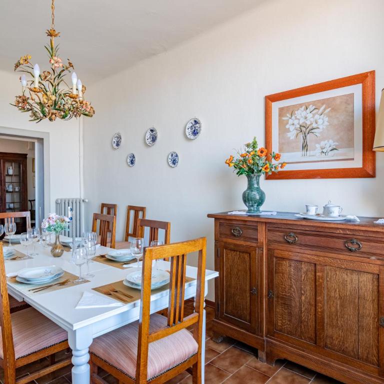 Hostly-San Giuseppe Luxury Apartment-By the Tower - Two-Bedroom Deluxe Apartment with Balcony - 49