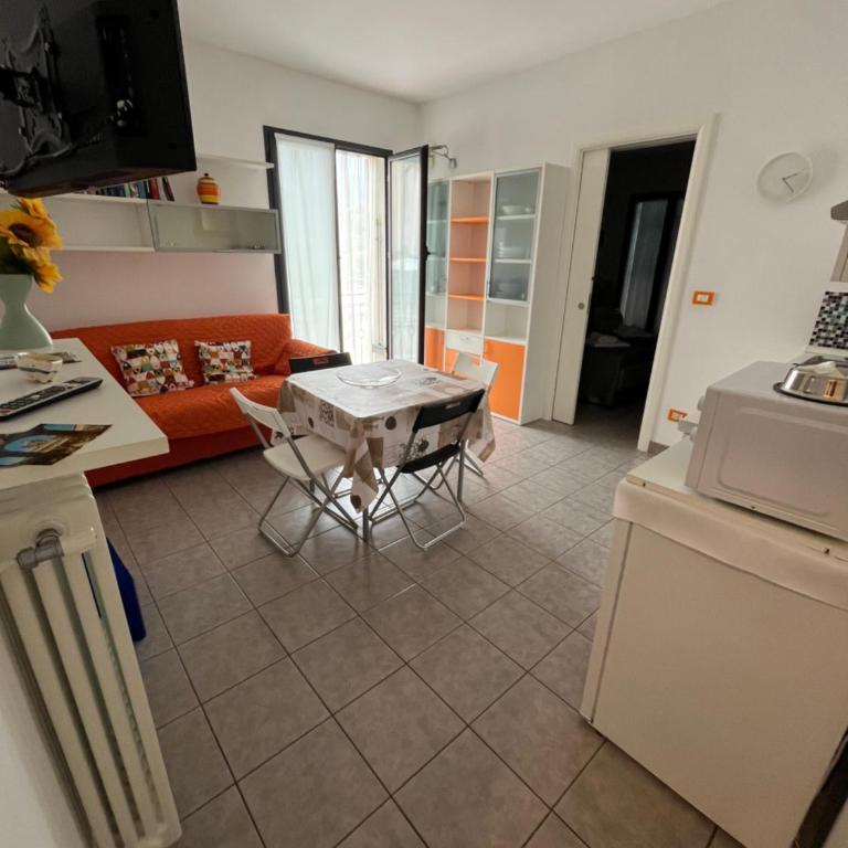 Casa Dade - One-Bedroom Apartment - 4
