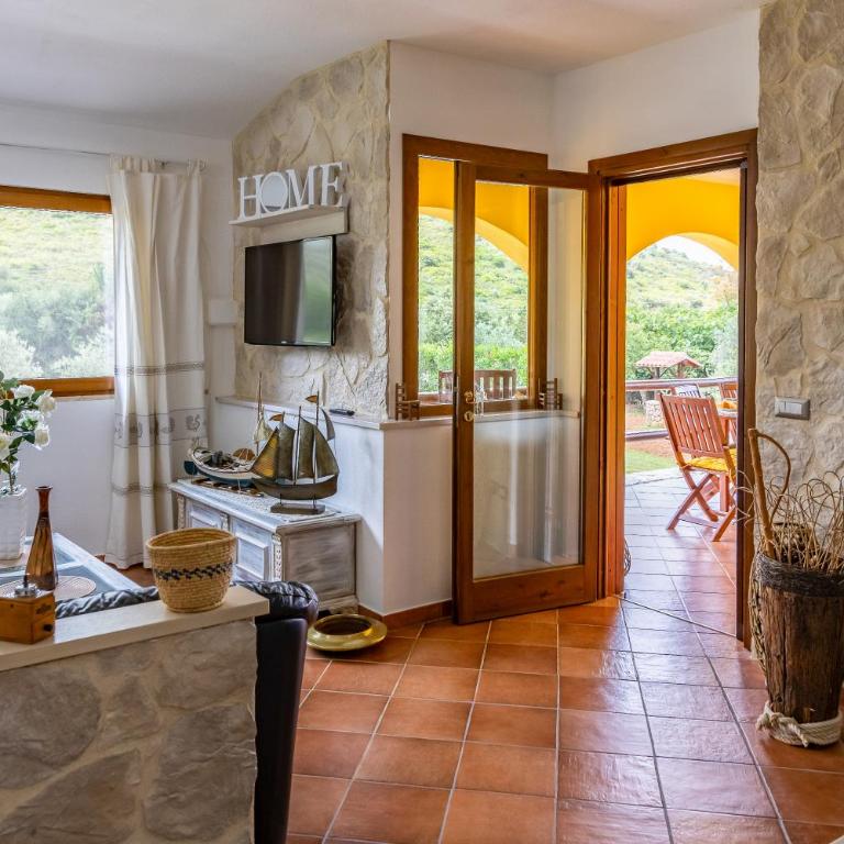 Villa Saige , piscina con idromassaggio - Villa - 10