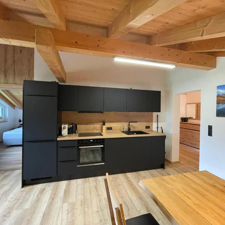 Apart Summit - Apartment mit 3 Schlafzimmern und Bergblick - 19