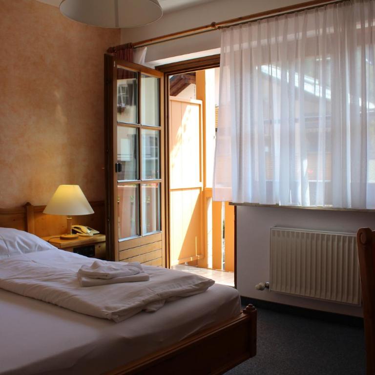 Sporthotel Dachstein West - Superior Dreibettzimmer - 2