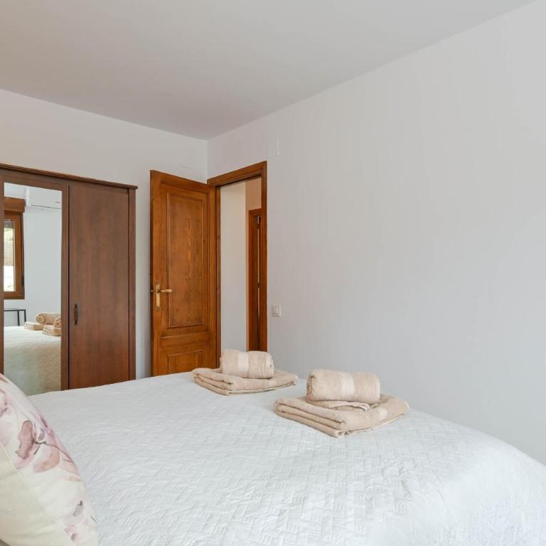 Carmencita - Two-Bedroom Apartment - 12