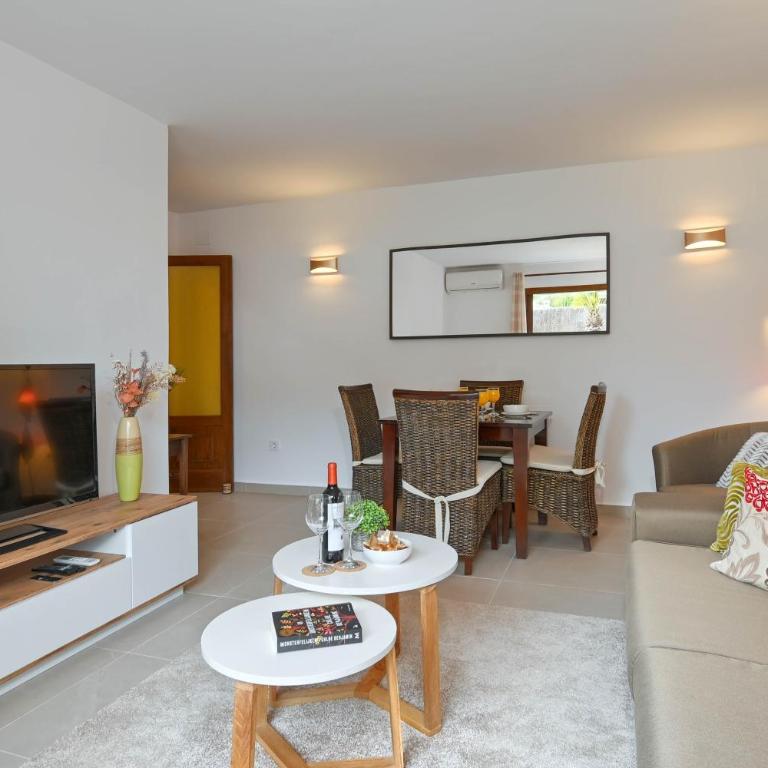Carmencita - Two-Bedroom Apartment - 4