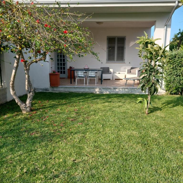 Appartamento a Mondello - Appartamento Standard con 2 Camere da Letto - 1