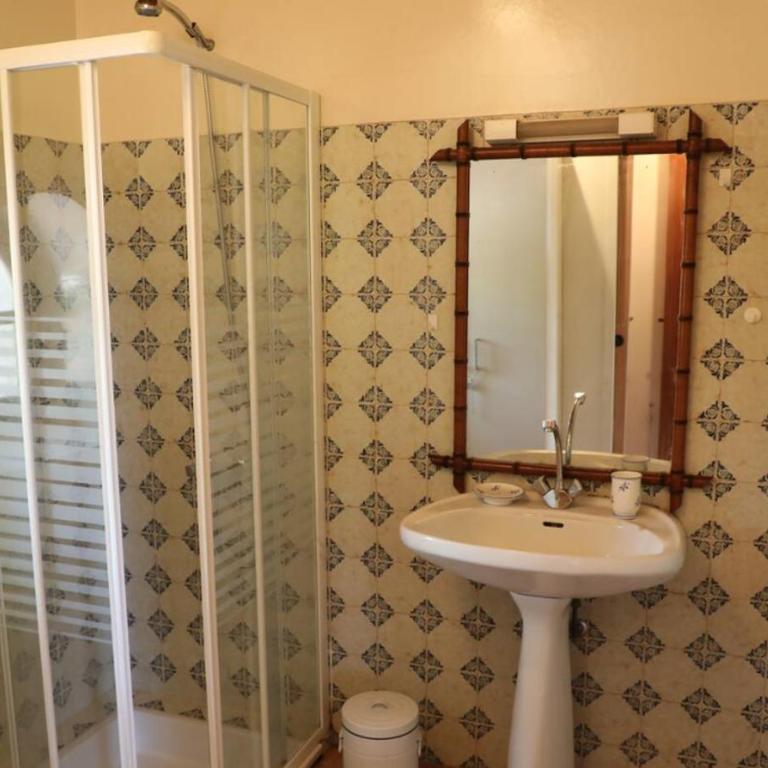 Maison avec accès privé au bord de Drôme - Maison 5 Chambres - 18