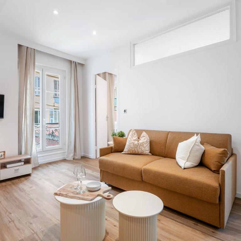 Nice Renting - 35 Massena - Architect Flat Ultimate Charm Massena Center - Appartement 1 Chambre - 3