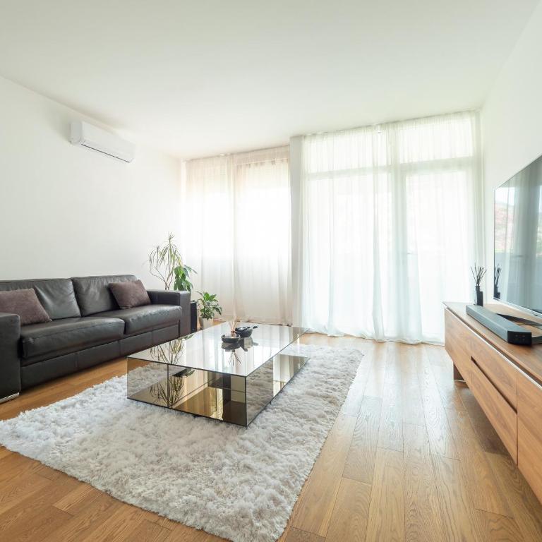 Classy Two-Bedroom Apartment - Apartman sa 2 Spavaće Sobe - 2