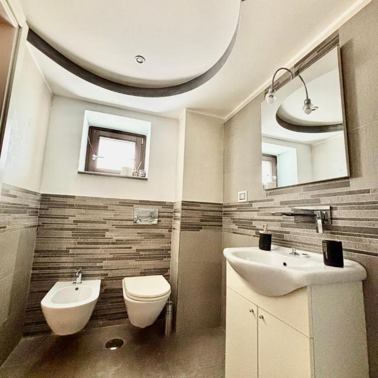 Cavour Luxury Apartment - Appartamento con 2 Camere da Letto - 22