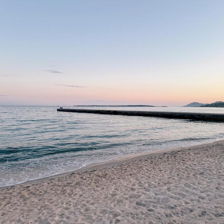 Spacious Seaside Condo with Garden & Sea-View - Appartement 3 Chambres - 4