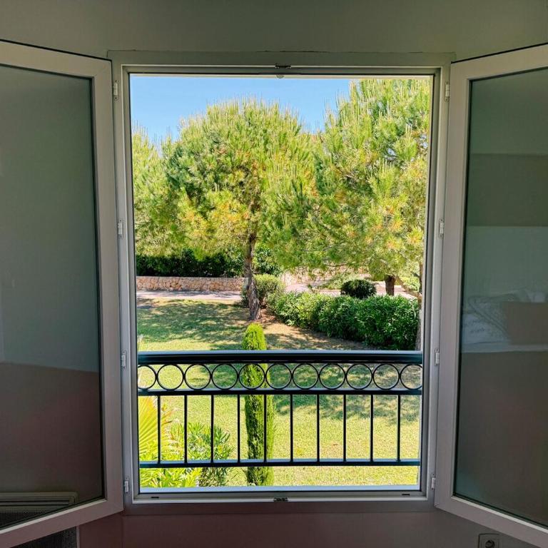 Spacious Seaside Condo with Garden & Sea-View - Appartement 3 Chambres - 8