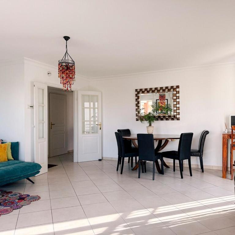 Spacious Seaside Condo with Garden & Sea-View - Appartement 3 Chambres - 9