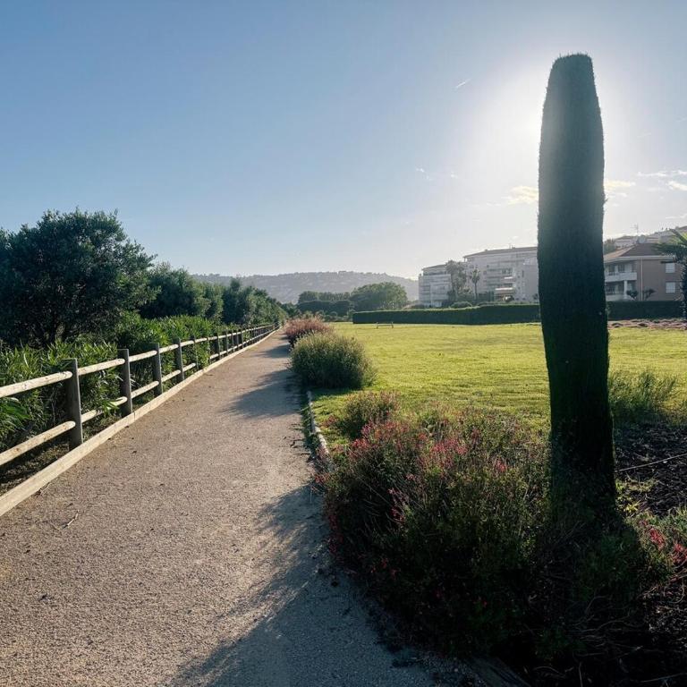 Spacious Seaside Condo with Garden & Sea-View - Appartement 3 Chambres - 13