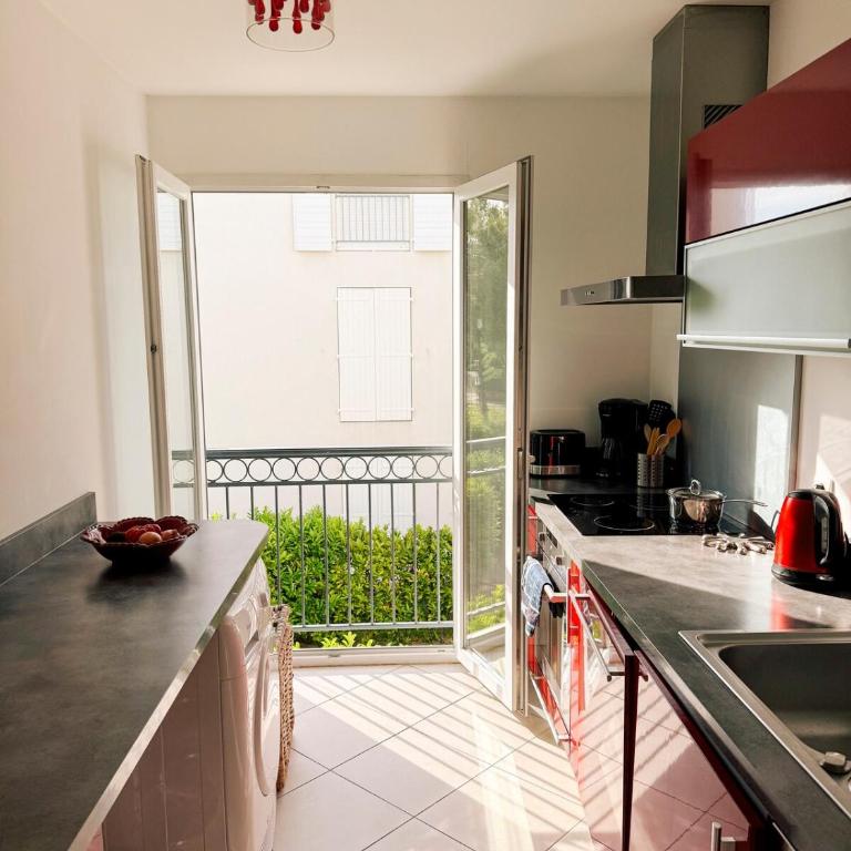 Spacious Seaside Condo with Garden & Sea-View - Appartement 3 Chambres - 14