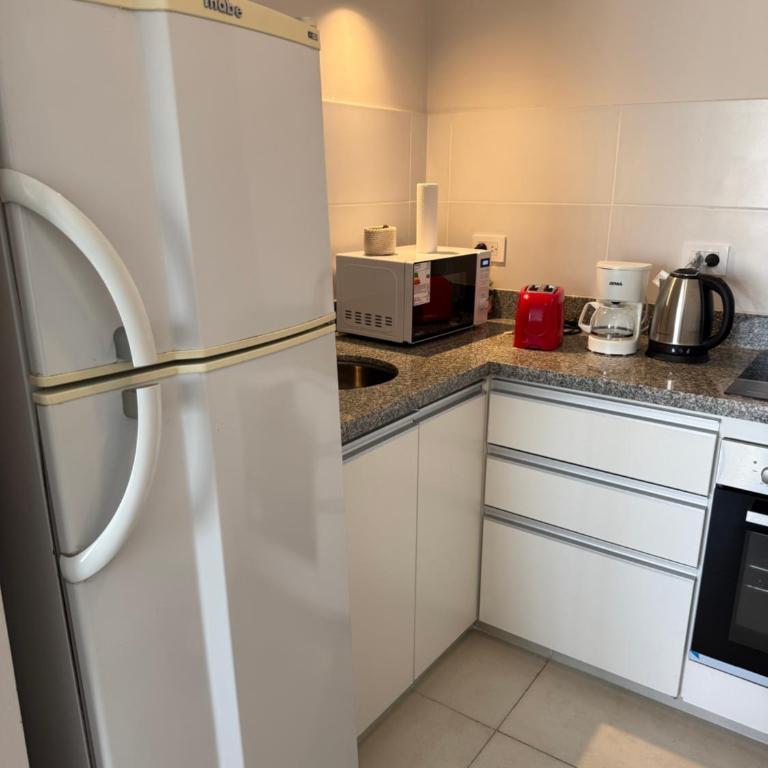 Monoambiente , excelente ubicacion , cercano a Hospitales Y principales Universidades, OPCIONAL COCHERA - Apartamento de 2 dormitorios - 15