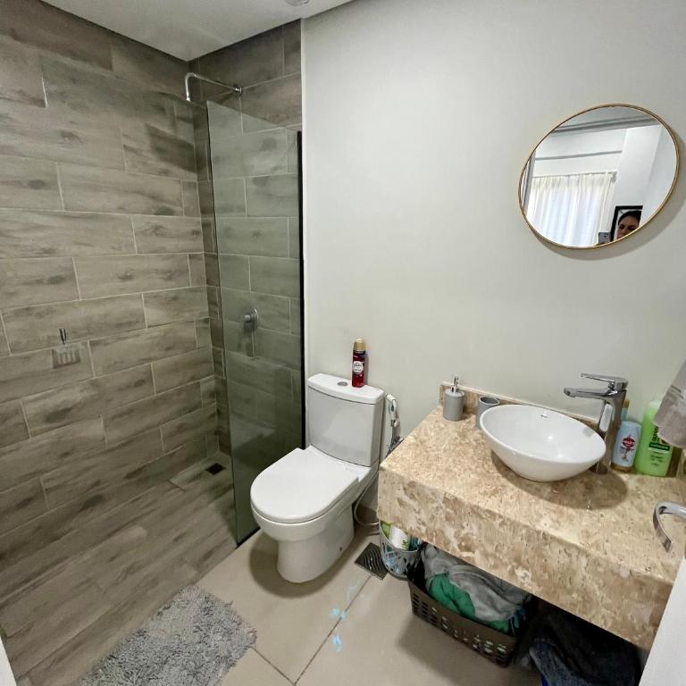 Apartamento en edificio nuevo con wifi y piscina - Queen Studio - 9