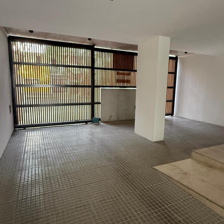 Monoambiente , excelente ubicacion , cercano a Hospitales Y principales Universidades, OPCIONAL COCHERA - Apartamento de 2 dormitorios - 44
