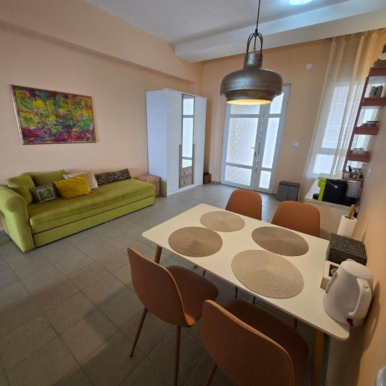 Beachside Studio with Sea View - Herceg Novi - Studio with Sea View - 25