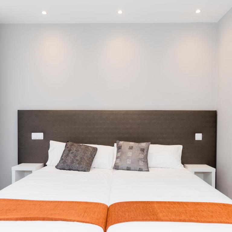 Hostal Aslyp 114 - Twin Room - 22