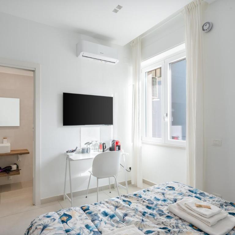 Brezza di Stabia Rooms - Camera Matrimoniale con Vasca Idromassaggio - 13