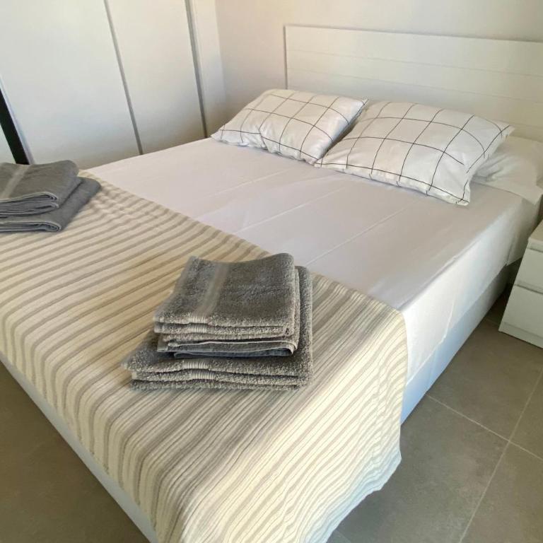 Calpesunrisetower - Three-Bedroom Apartment - 24