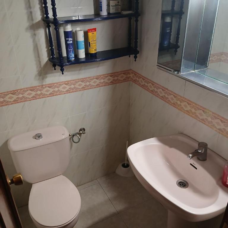 Double Room with Air Conditioning in Toledo - Habitación Doble - 1 o 2 camas - 31