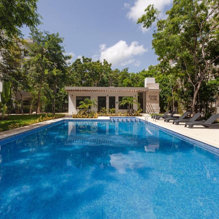 RayoDeSol Condo10min to Beach,Gym,Pool,WIFI 200MB - Three-Bedroom Apartment - 34