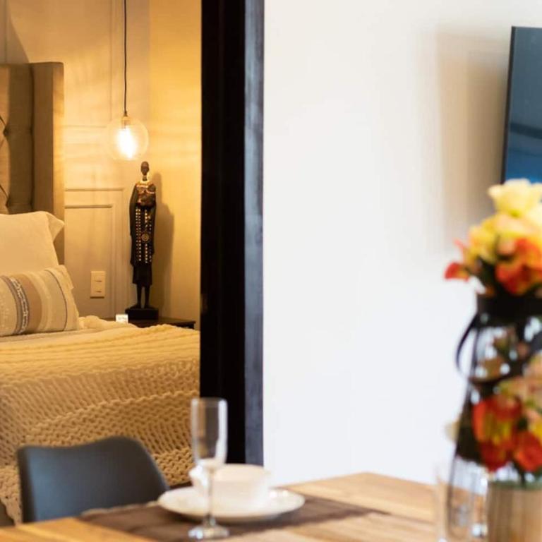RayoDeSol Condo10min to Beach,Gym,Pool,WIFI 200MB - Three-Bedroom Apartment - 8