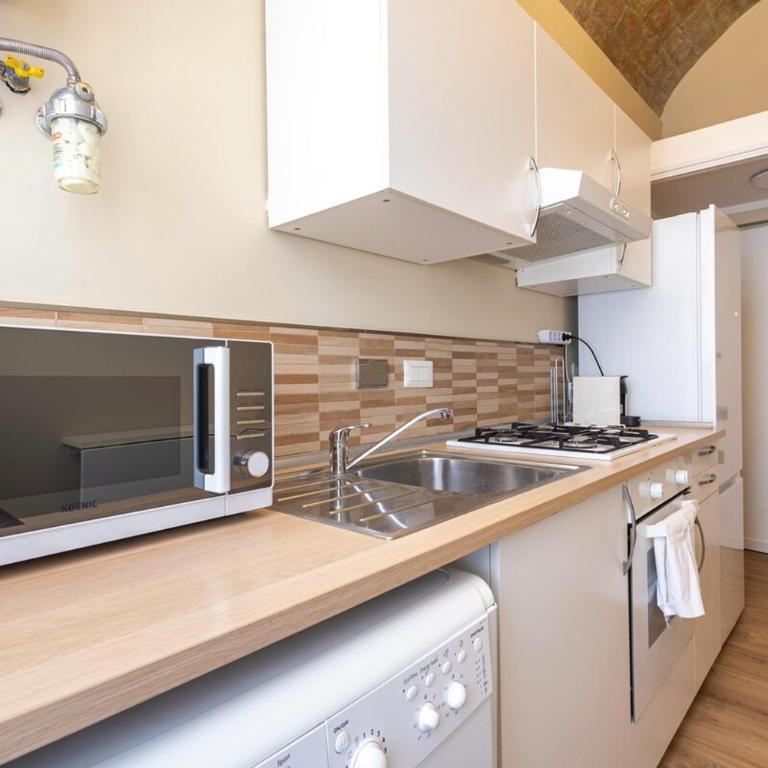 The Heartbeat of Bohemian Rome - Appartamento con 2 Camere da Letto - 28