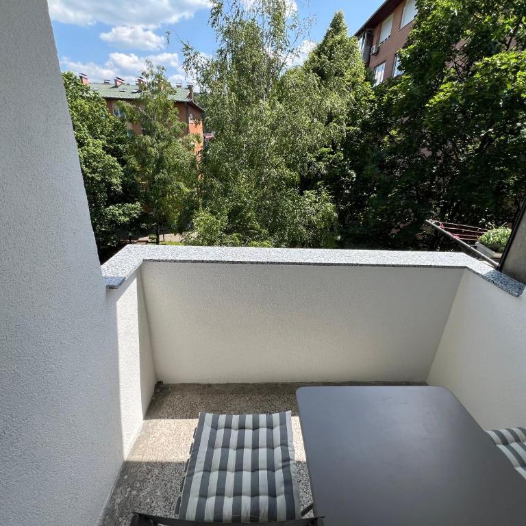 Modern Stay Grbavica - Quiet Area & Free Parking - One-Bedroom Apartment - 40