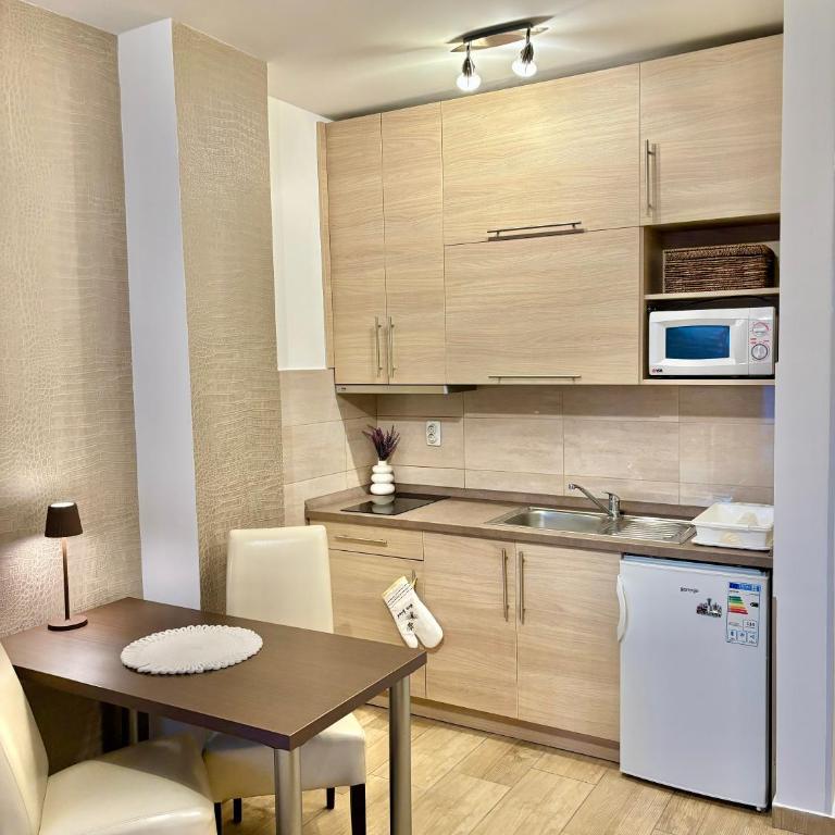 Stay Three - One-Bedroom Apartment - 4