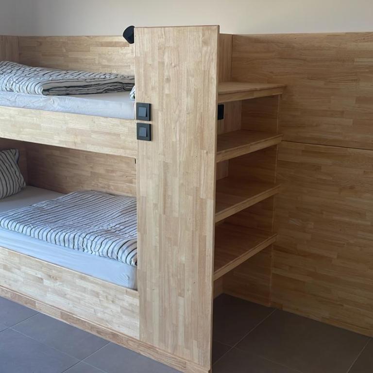 Moto Albergue Farango FOR MOTORBIKERS ONLY - SOLO PARA MOTEROS - Quadruple Room - 3