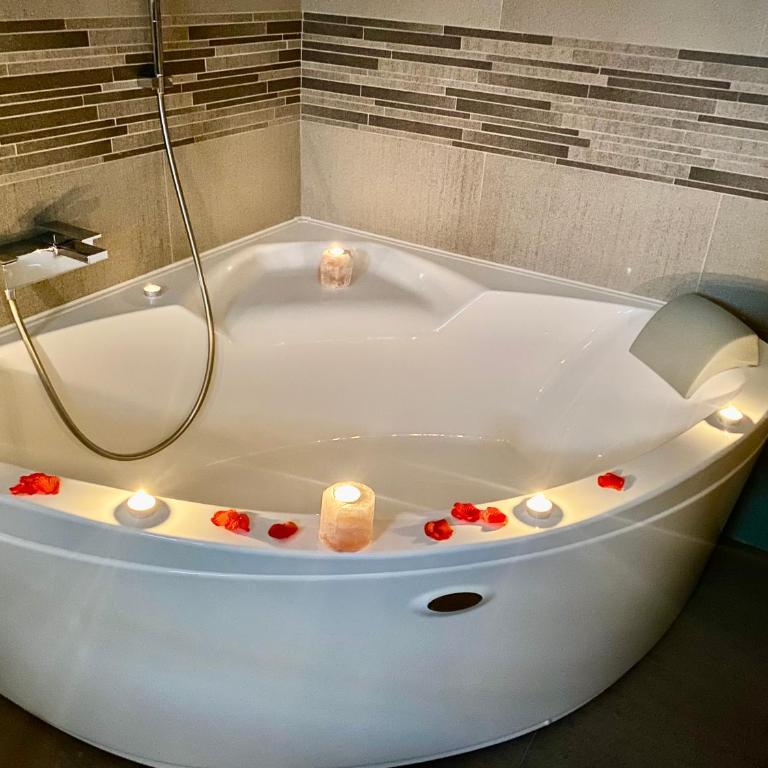 Cavour Luxury Apartment - Appartamento con 2 Camere da Letto - 24