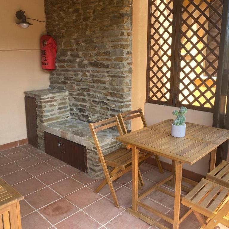 Casa con giardino, Wi-Fi e aria condizionata vicino alla Pelosa - Appartamento con 2 Camere da Letto e Vista Mare - 20