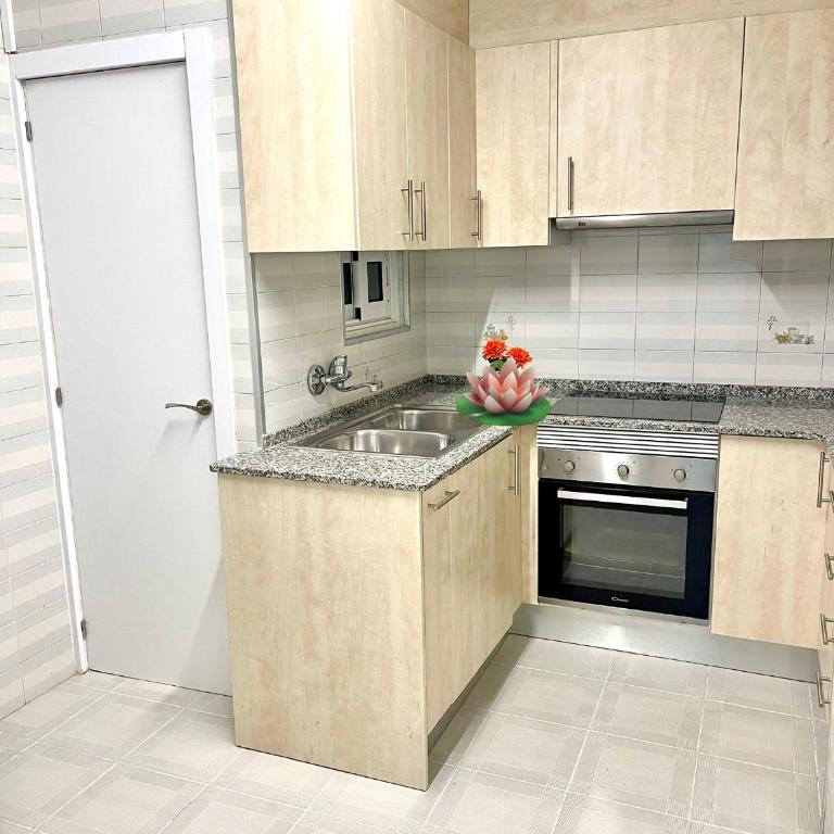 PINEDA y VISTAS PLAYA - Apartment with Sea View - 8