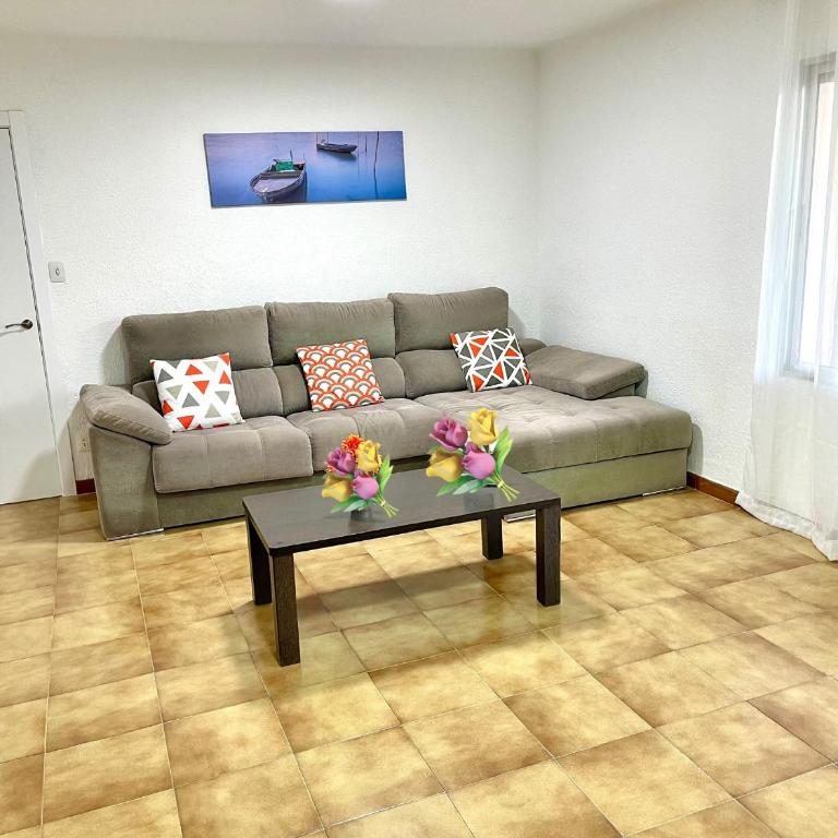 PINEDA y VISTAS PLAYA - Apartment with Sea View - 18