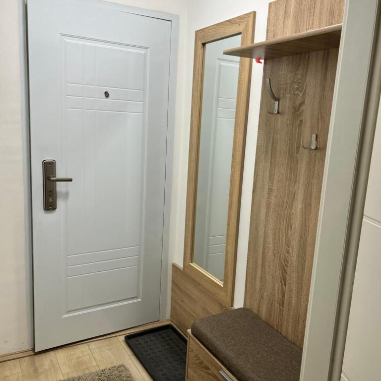 Stan na dan Niš, centar - Pravni fakultet - Apartman sa 2 Spavaće Sobe - 3