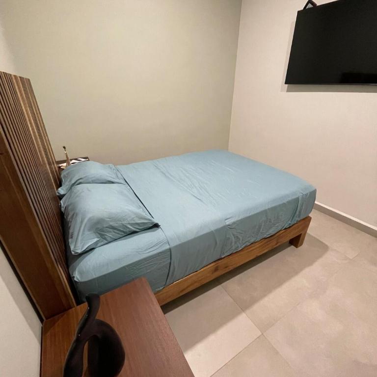 Arena walking distance from the beach - One-Bedroom Apartment - 10
